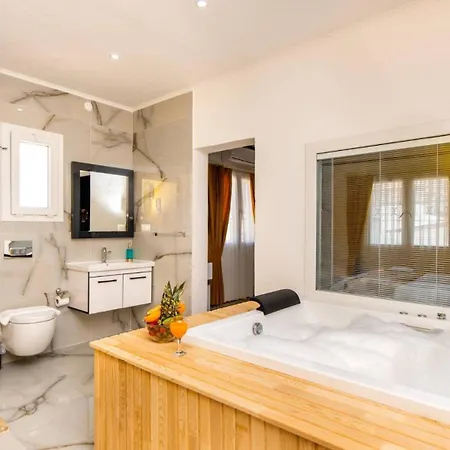 Ulugol 2 Bedroom