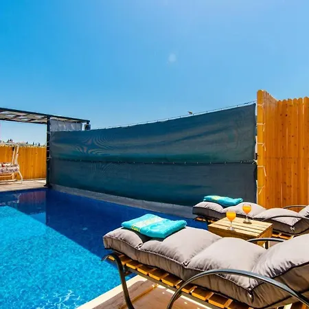 Ulugol 2 Bedroom *